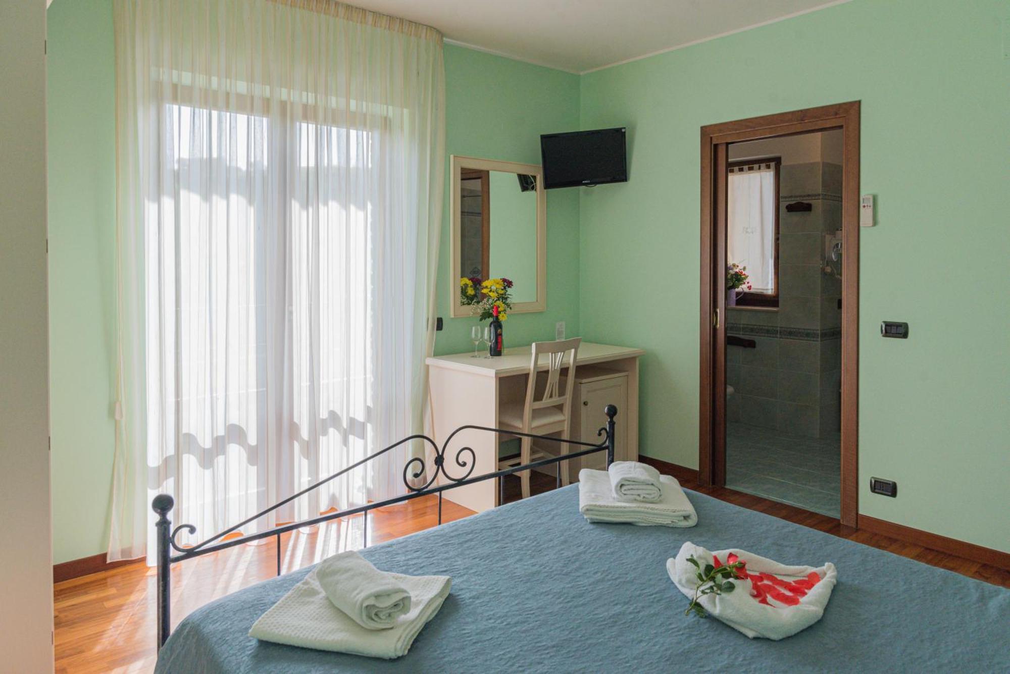 Agriturismo Il Crinale Castorano  Exteriör bild